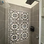 Landlord 242 - Station *