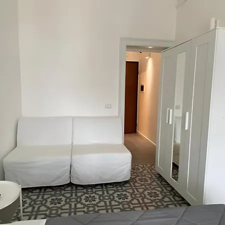 Landlord 242 - Station Bari