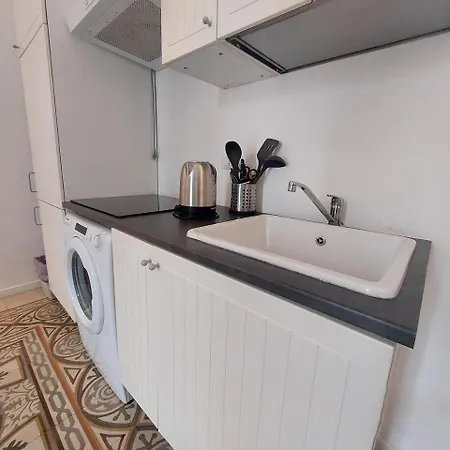 Apartment Landlord 242 - Station