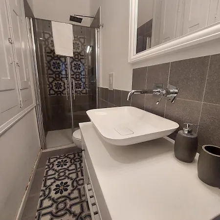 Landlord 242 - Station